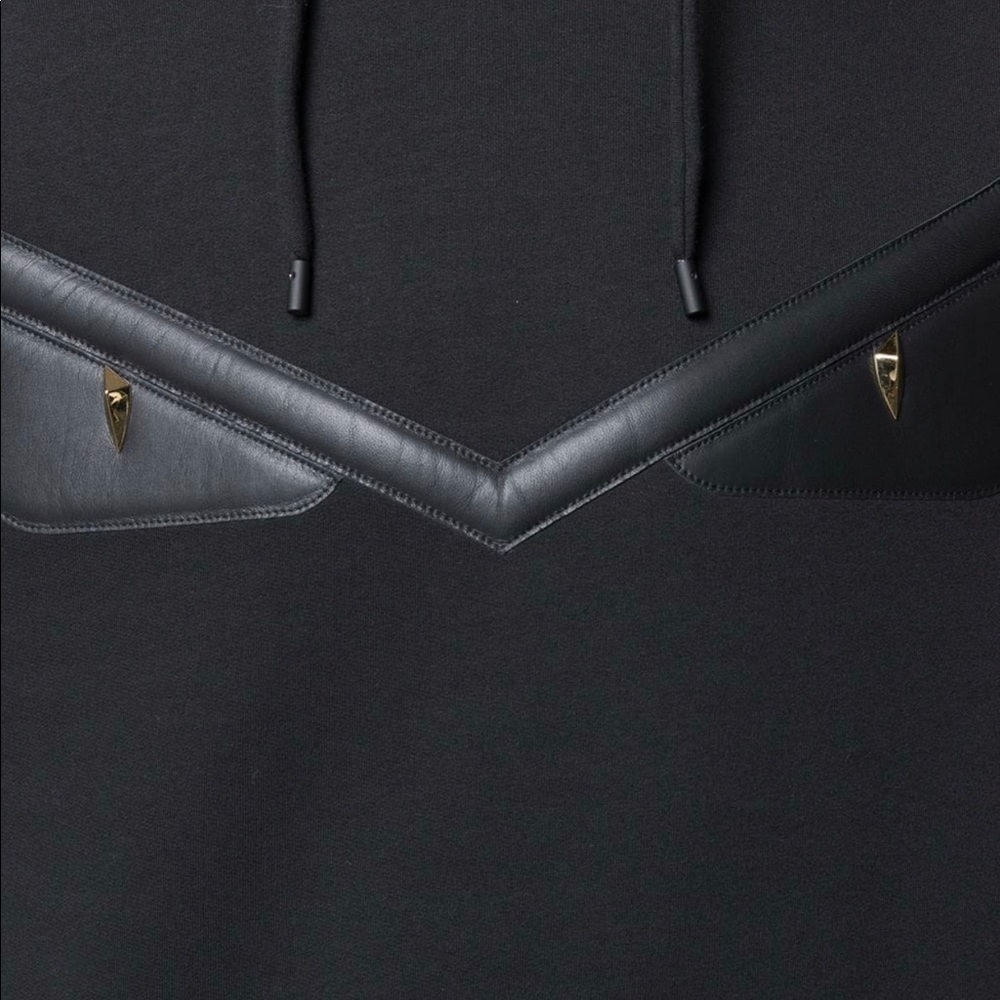 Fendi branded hoodie. - Picture 3 of 5